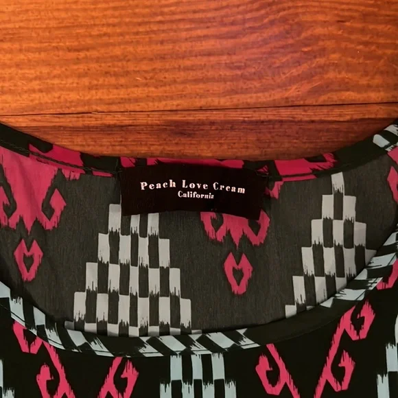 Top - Picture 2 of 2